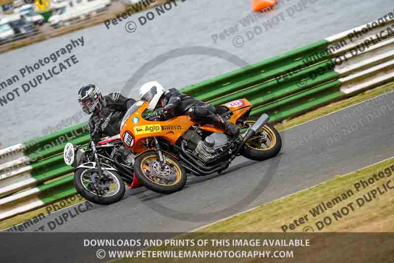 Vintage motorcycle club;eventdigitalimages;mallory park;mallory park trackday photographs;no limits trackdays;peter wileman photography;trackday digital images;trackday photos;vmcc festival 1000 bikes photographs